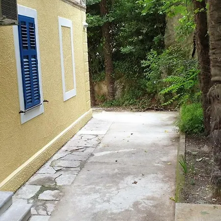 Apartmán Kaza In Center, With Terrace, Private Parking, Step To The Sea