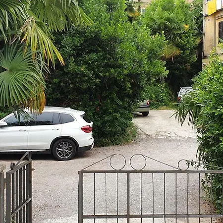 Apartment Kaza In Center, With Terrace, Private Parking, Step To The Sea