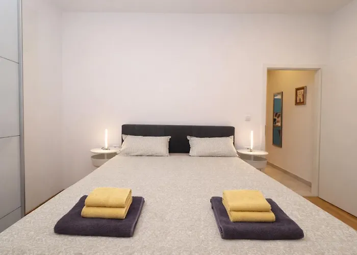 Apartament Kaza In Center, With Terrace, Private Parking, Step To The Sea Opatija