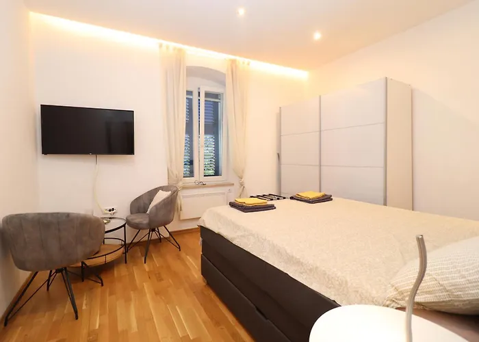 Kaza In Center, With Terrace, Private Parking, Step To The Sea Apartament